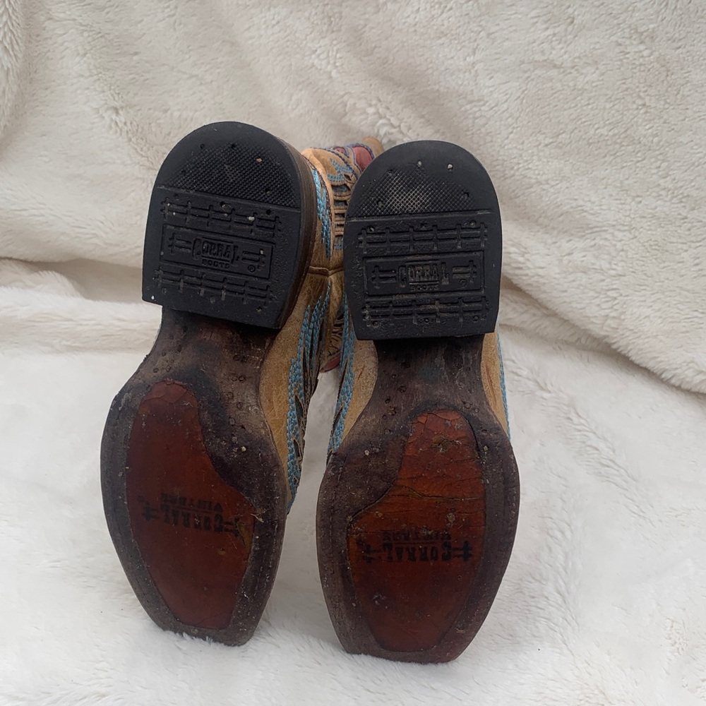 Women's Tan and Red Western Heeled Boots - Picture 4 of 10